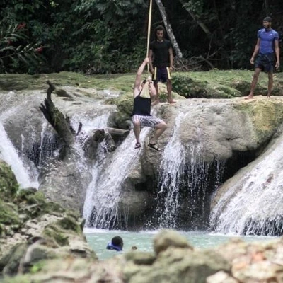 Blue Hole and Dunn's River Combo with Lunch