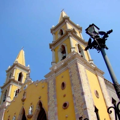 Unique Experience - Mazatlán City and Malecón Tour with Transportation