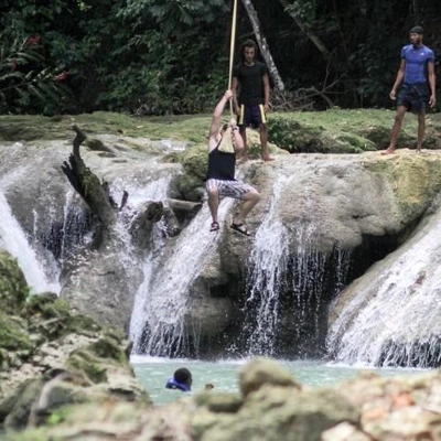 Blue Hole and Dunn's River Combo with Lunch