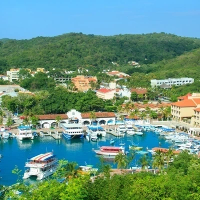 Huatulco City Tour and Mezcal Tasting with Transportation