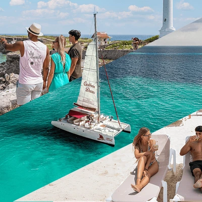 Isla Mujeres Full Experience with Transportation